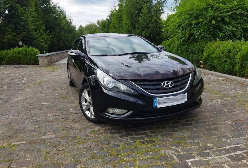 Hyundai Sonata 2010