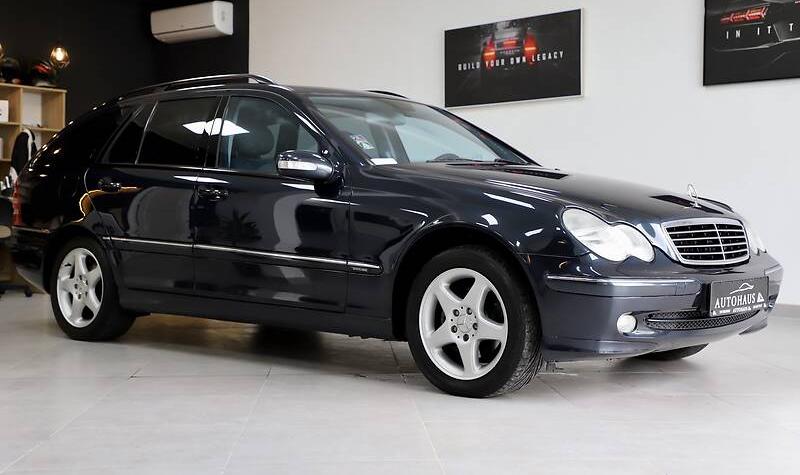 Mercedes-Benz C 220 AVANTGARDE CDI 2004