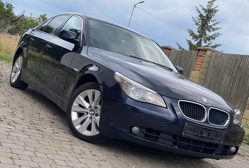 BMW 530 ORIETBLUE 2005