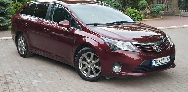 Toyota Avensis 2013 2012