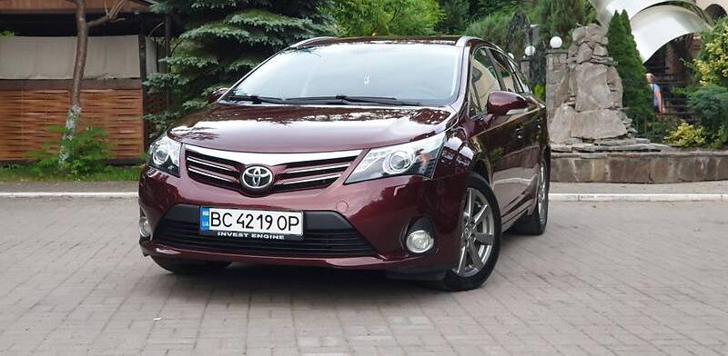 Toyota Avensis 2013 2012