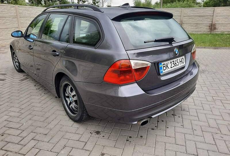 BMW 320 2005