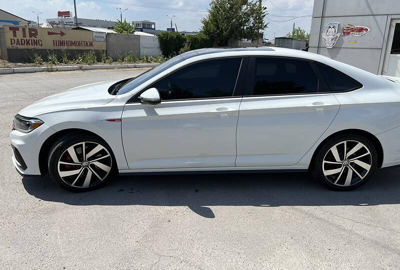 Volkswagen Jetta GLI 2019