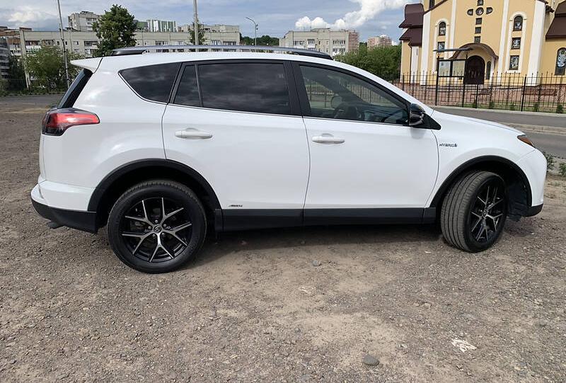 Toyota RAV4 2017