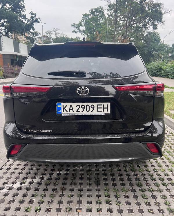 Toyota Highlander 2021