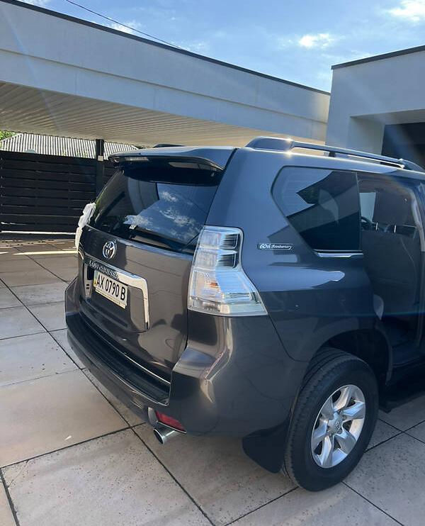 Toyota Land Cruiser Prado 150 2012