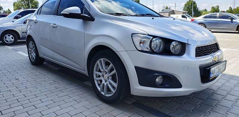 Chevrolet Aveo 300 2014