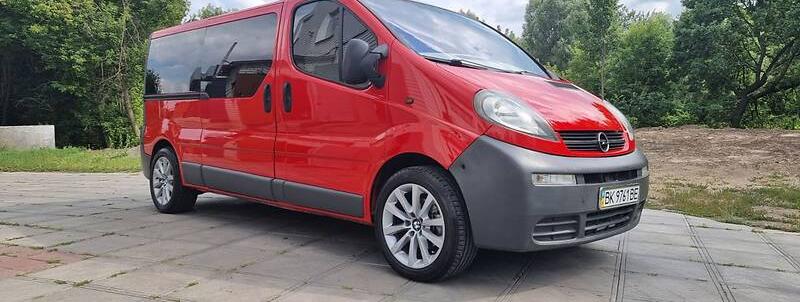 Opel Vivaro пасс. long 2002