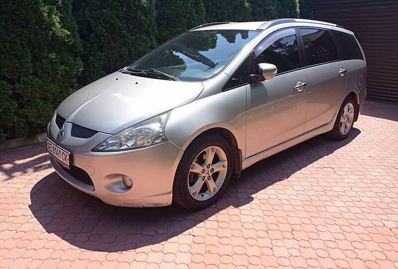 Mitsubishi Grandis 2008