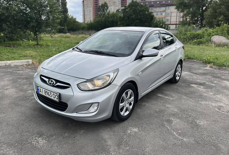 Hyundai Accent 251 2011