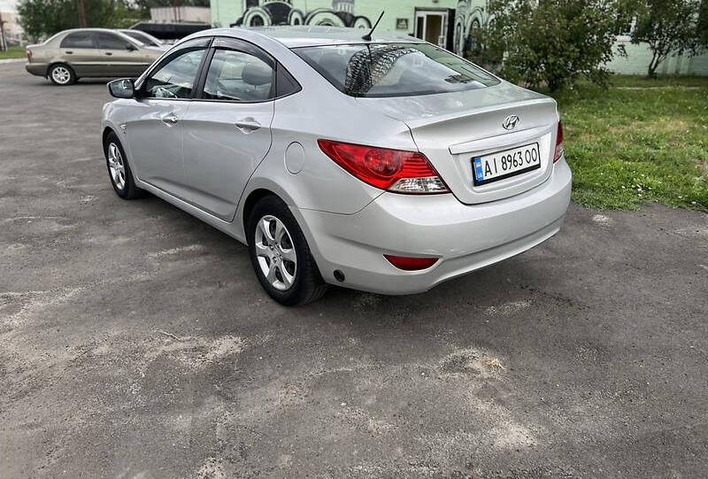 Hyundai Accent 251 2011