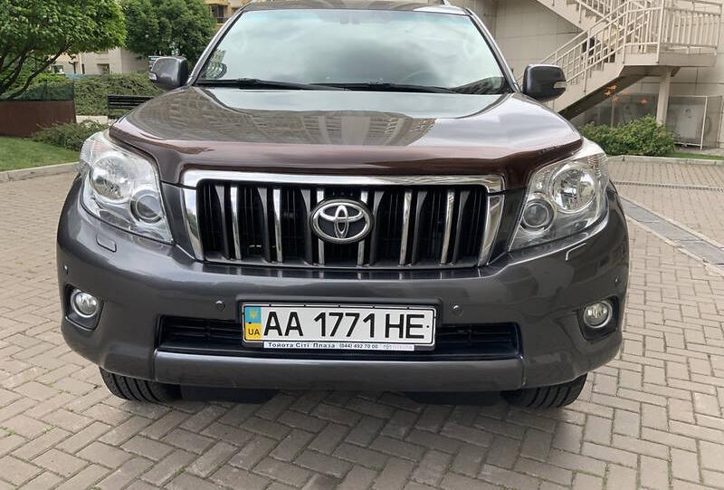 Toyota Land Cruiser Prado 150 60th anniversary  2011