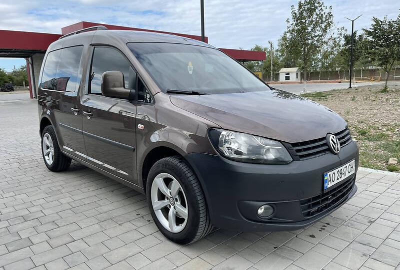 Volkswagen Caddy пасс. 2010