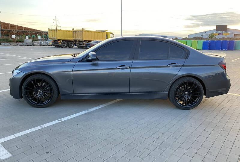 BMW 328 2015