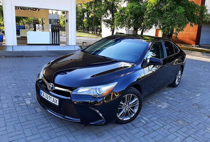 Toyota Camry SE 2015