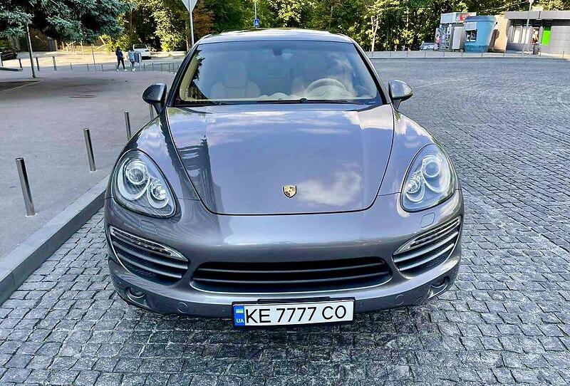 Porsche Cayenne 2012