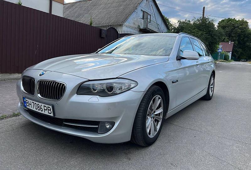 BMW 520 f11 2011