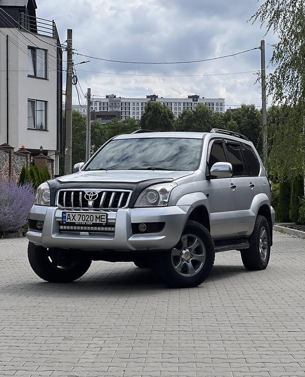 Toyota Land Cruiser Prado 120 2006