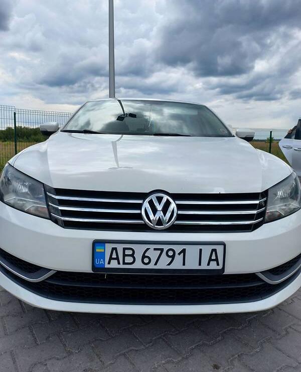 Volkswagen Passat B7 2012