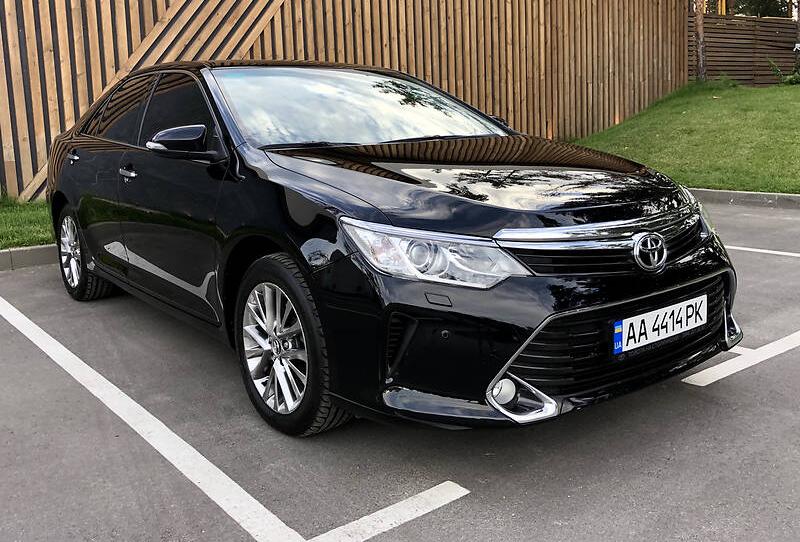 Toyota Camry 2017