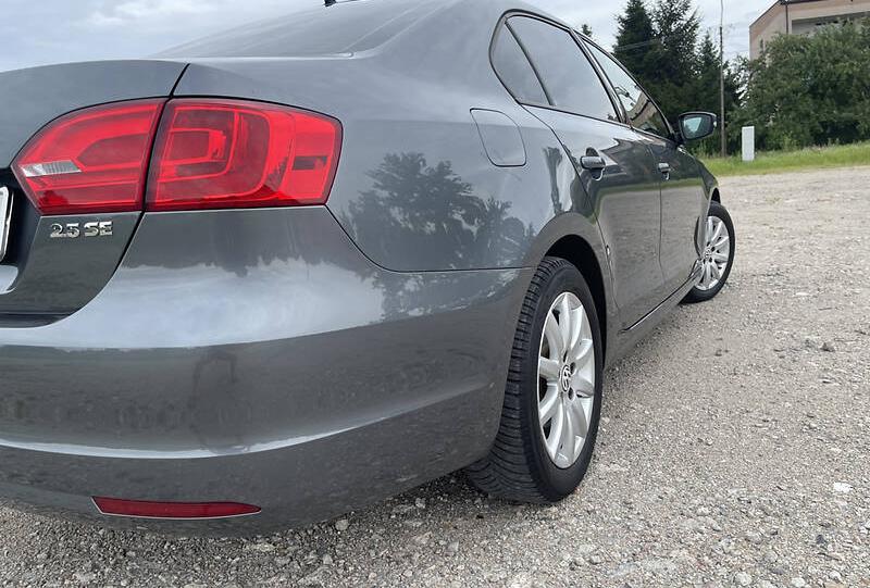 Volkswagen Jetta 2011