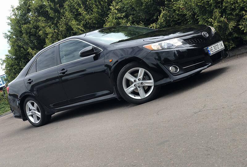 Toyota Camry SE 2013