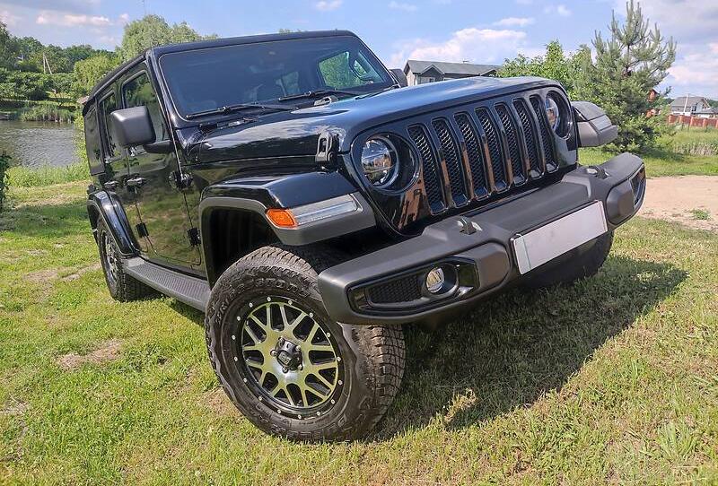Jeep Wrangler SAHARA 2021