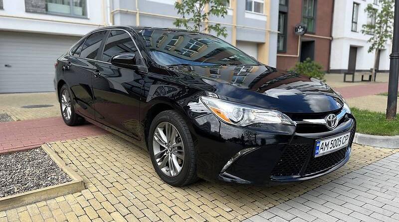Toyota Camry 2015