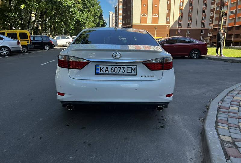 Lexus ES 350 2015
