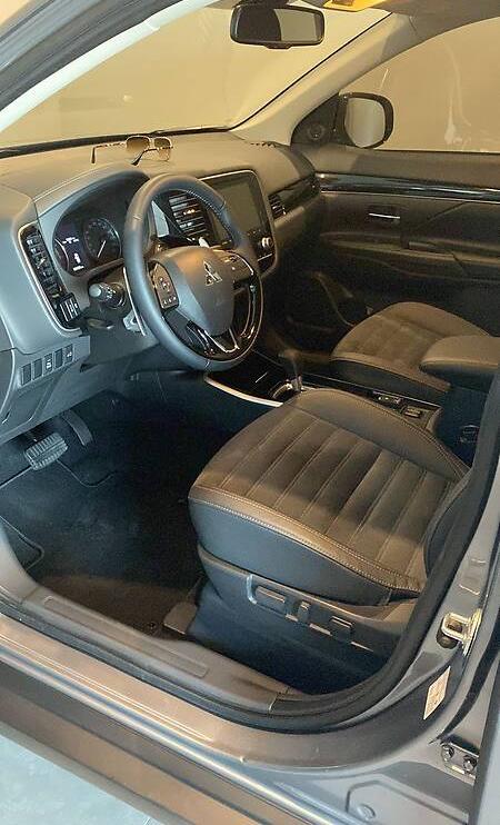 Mitsubishi Outlander 2021