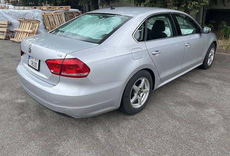 Volkswagen Passat B7 2014