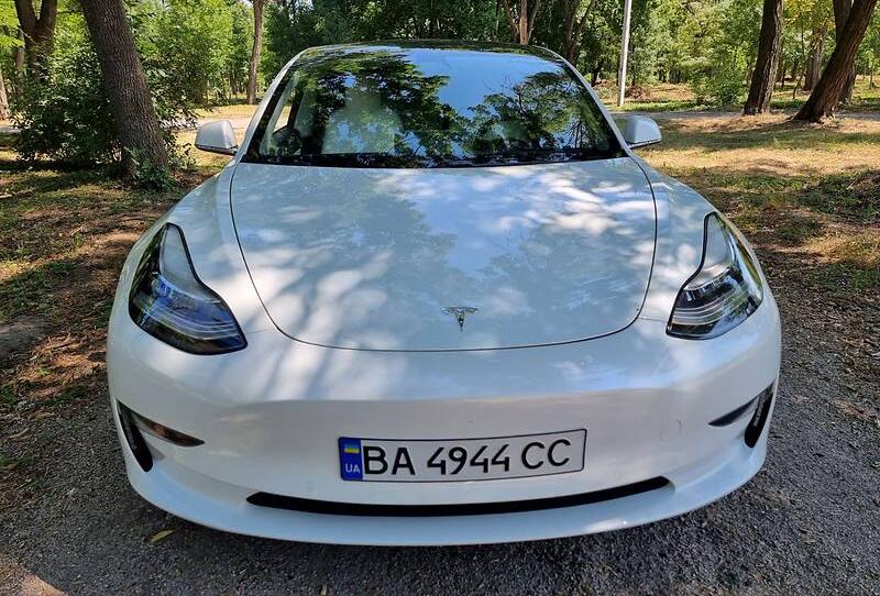 Tesla Model 3 2020