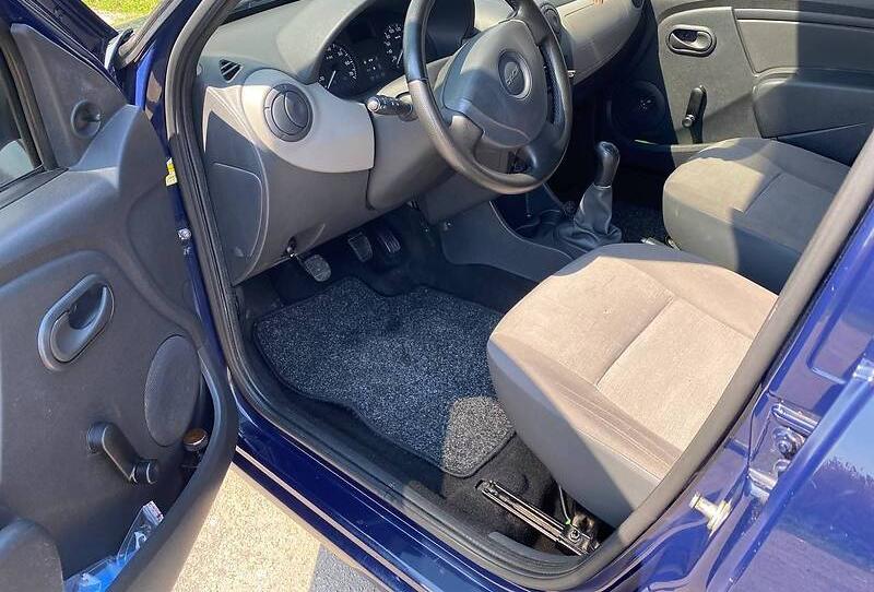 Dacia Sandero 2010