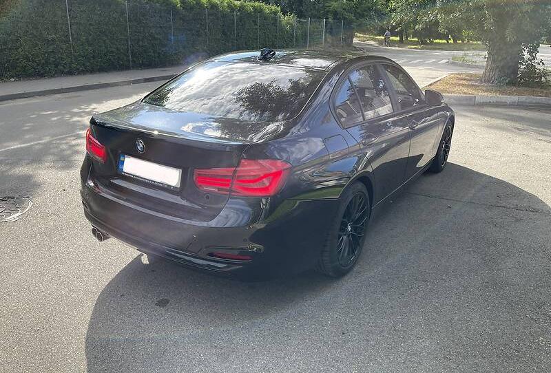 BMW 320 2017