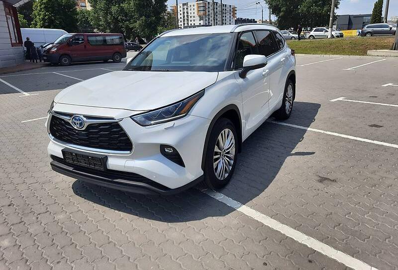 Toyota Highlander PRESTIGE 2022