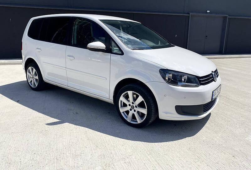Volkswagen Touran 2011