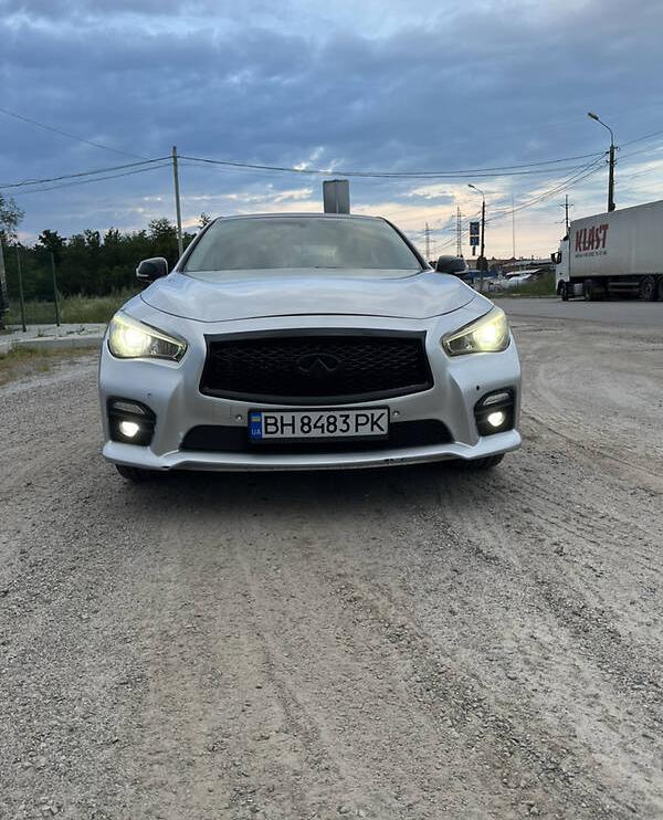 Infiniti Q50 S 2013