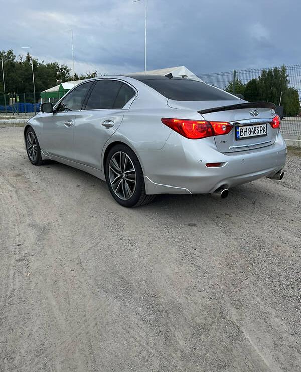 Infiniti Q50 S 2013
