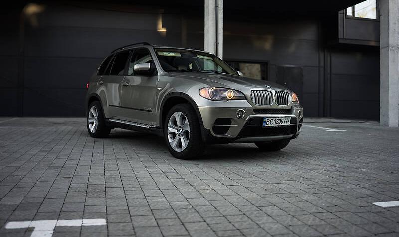 BMW X5 2011