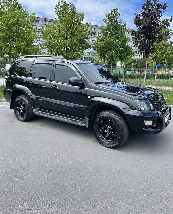 Toyota Land Cruiser Prado 120 2005