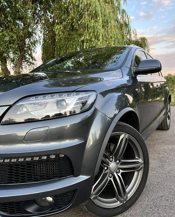 Audi Q7 2011