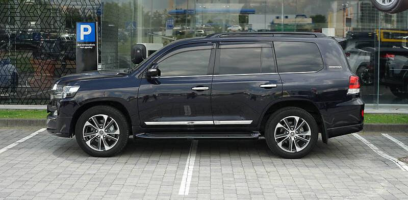 Toyota Land Cruiser 200 Executive Lounge 2020