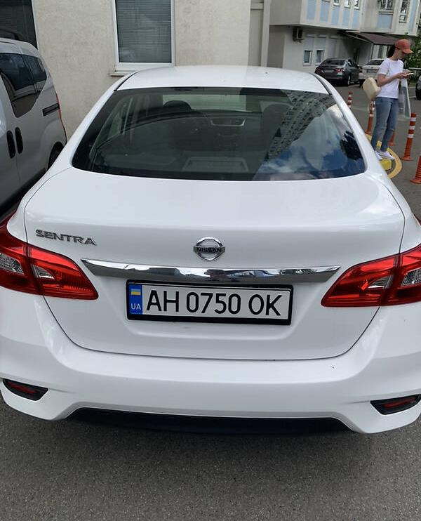 Nissan Sentra 2018