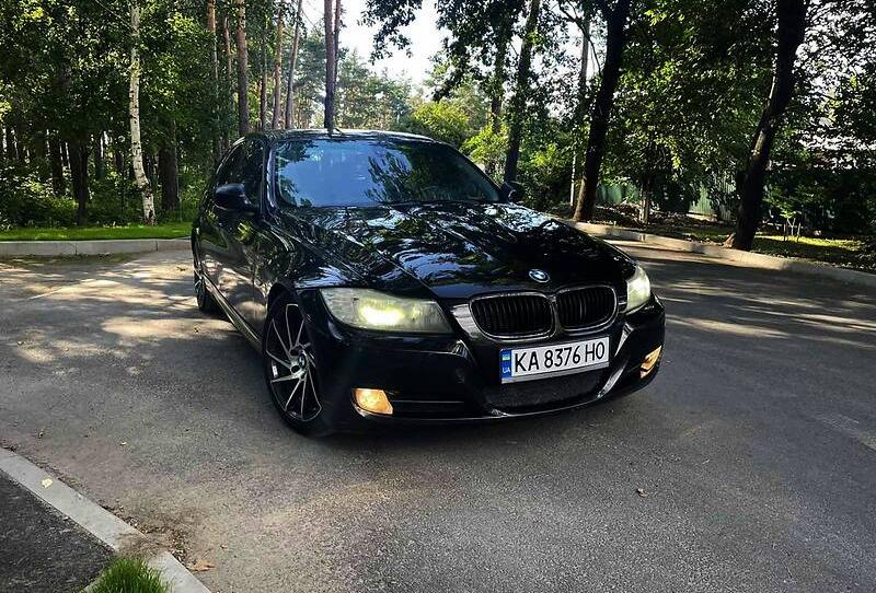 BMW 328 2011
