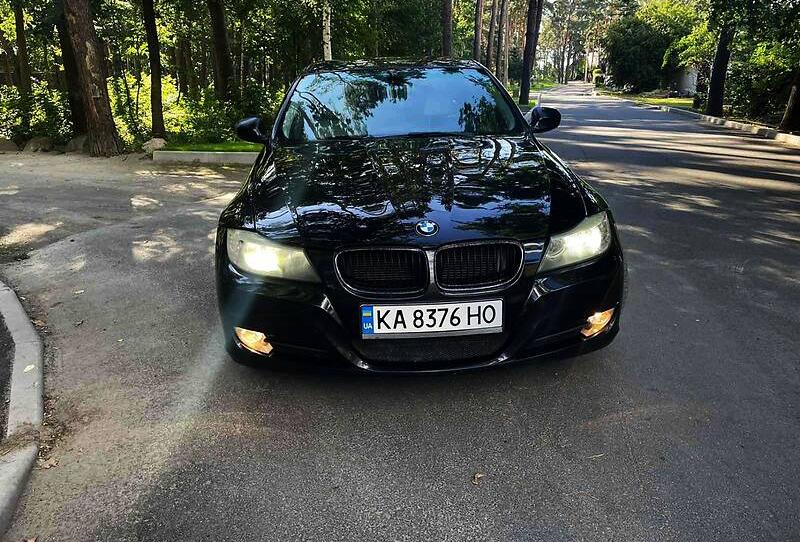 BMW 328 2011