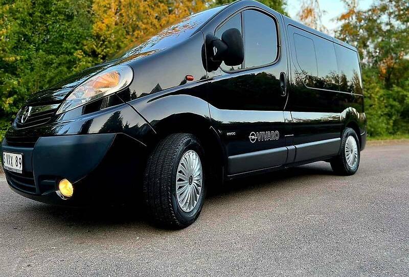 Opel Vivaro пасс. 2011