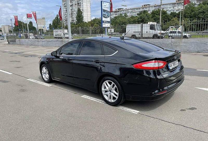Ford Fusion SE 2013