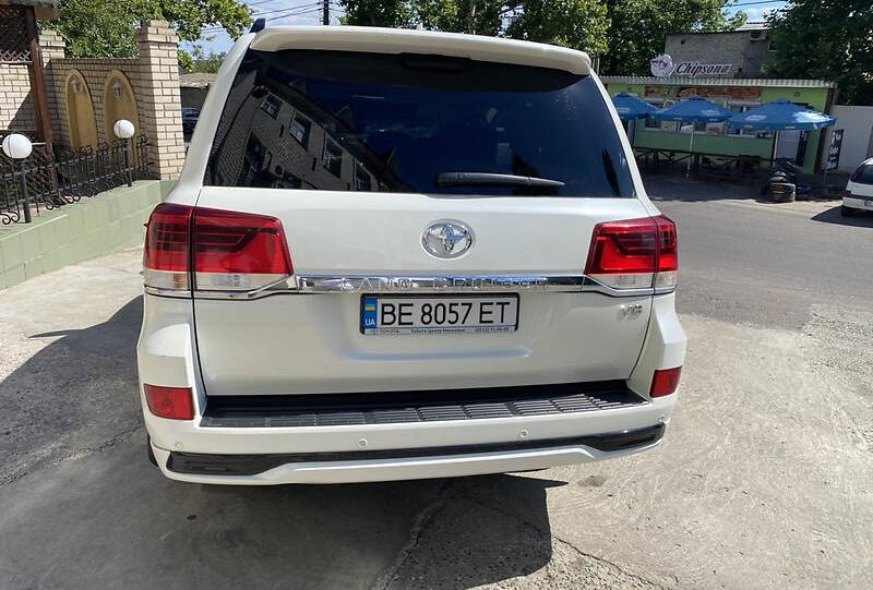 Toyota Land Cruiser 200 2018