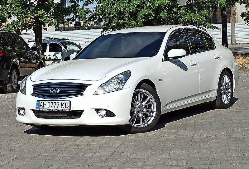 Infiniti G25 2011