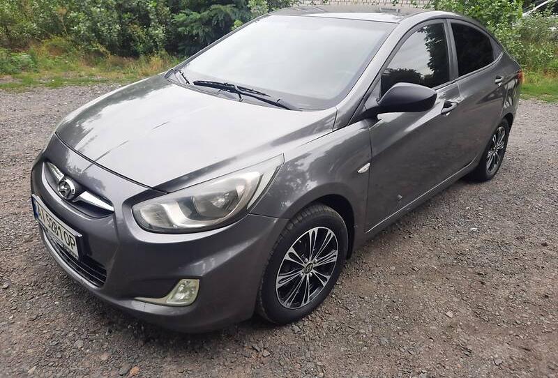 Hyundai Accent 2011